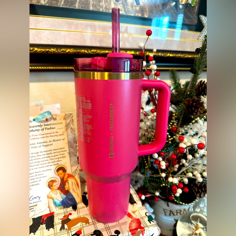 Starbucks X Stanley Holiday Edition Tumbler